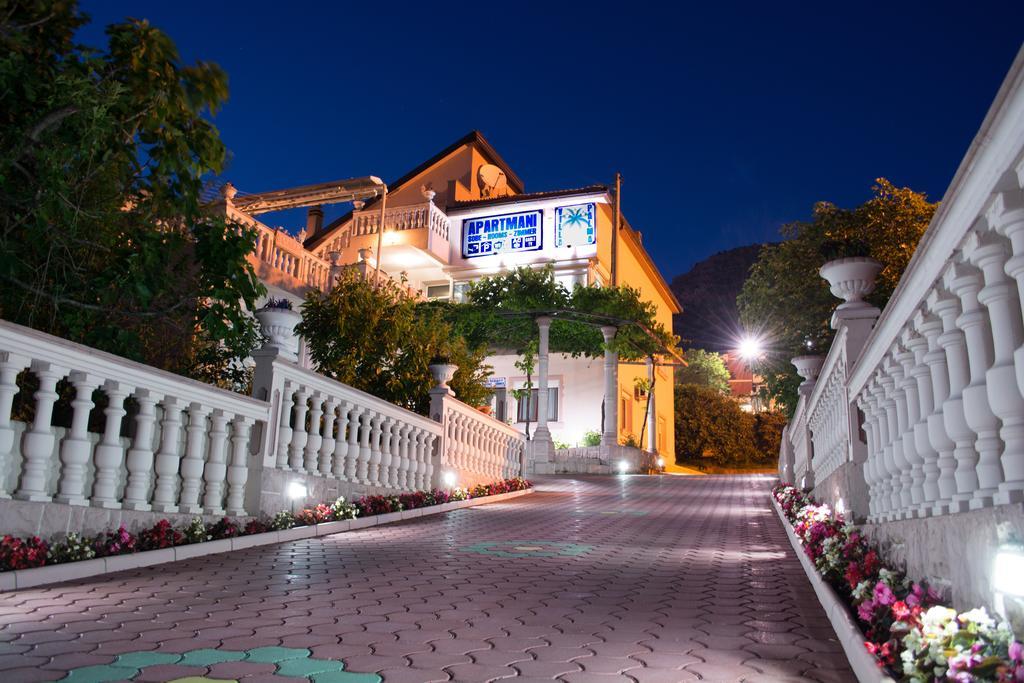 Villa Palma Guesthouse Мостар Екстериор снимка