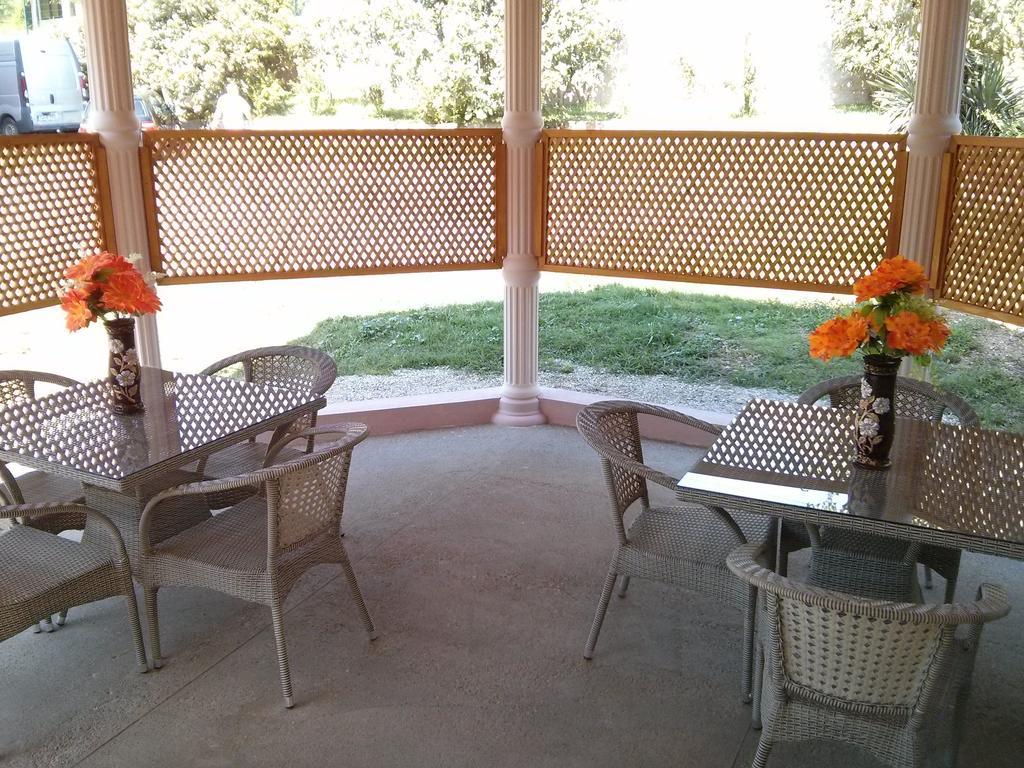 Villa Palma Guesthouse Мостар Екстериор снимка